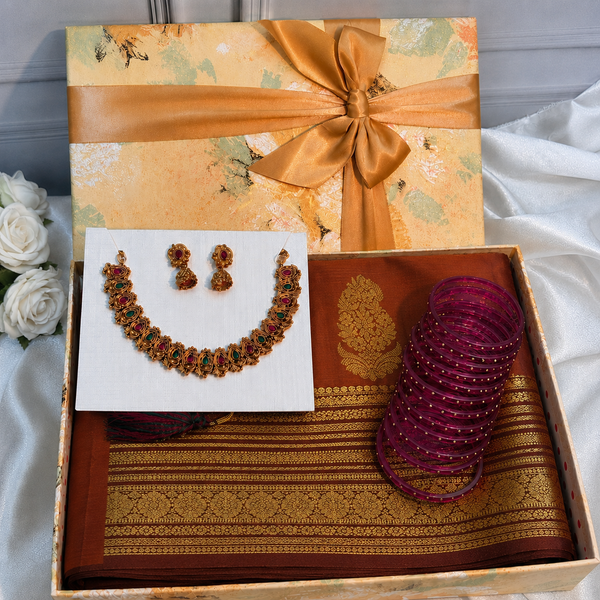 Onam Saree Gift Hamper with Jewellery & Bangles
